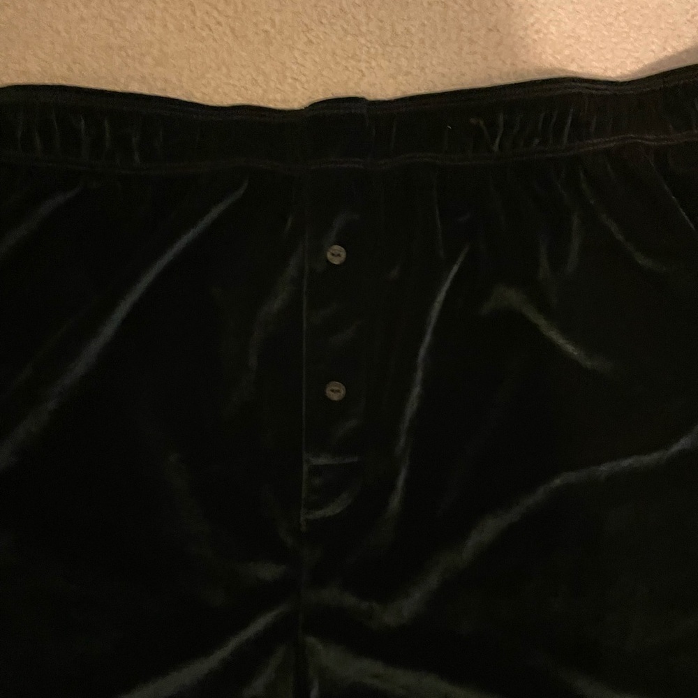 VS. PINK bling dark green velvet sleep shorts XXL like new - Picture 4 of 5